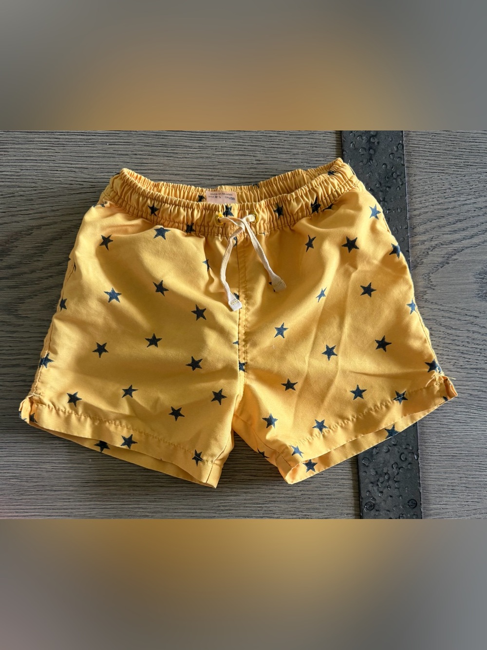 Zara Yellow Star-Print Kids' Elastic Waist Shorts. Size 6-7